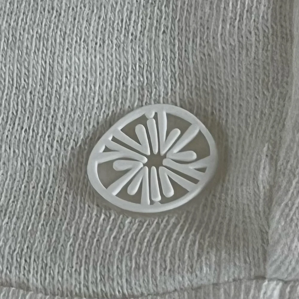 Lilly Pulitzer Resort White Ashlee Pullover- NWOT. - Picture 7 of 10